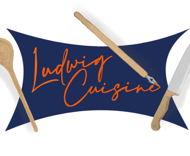 Logo de Ludwig Cuisine, en png, avec une cuillère en bois, un couteau et un crayon pour l'écriture des recettes et critiques culinaires